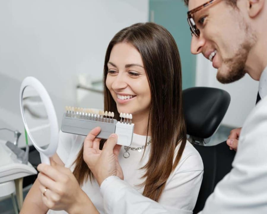 What Porcelain Veneers Can Fix, Toronto Dentist